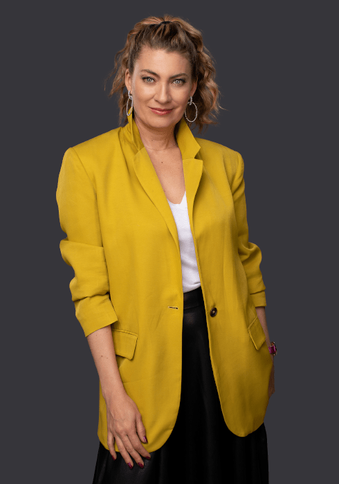Violeta Dávila Violeta Dávila
